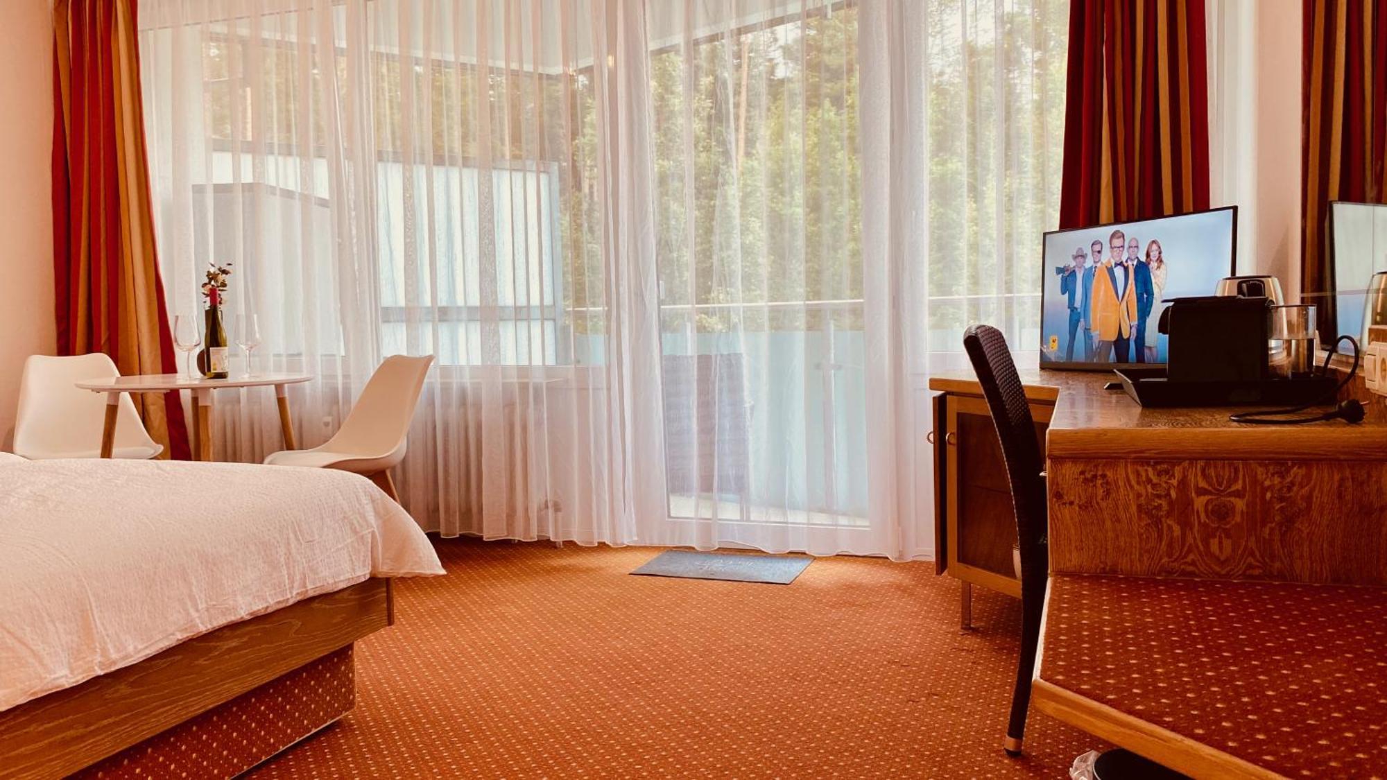 G&P Housing Apartments Mit Kueche & Balkon & Highspeed Internet- Comfort アルテンシュタイク エクステリア 写真