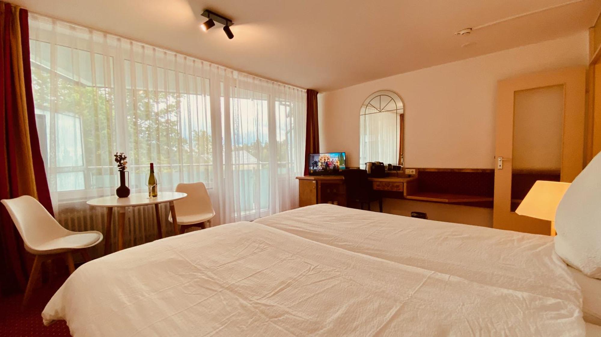 G&P Housing Apartments Mit Kueche & Balkon & Highspeed Internet- Comfort アルテンシュタイク エクステリア 写真